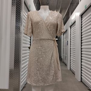 She & Sky Sequin Short Sleeve Wrap Dress size M